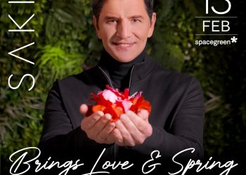 O Σάκης Ρουβάς σε ξεχωριστή online συναυλία που ενώνει τoν έρωτα με την άνοιξη