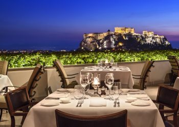 Pομαντική εμπειρία στο Ξενοδοχείο Μεγάλη Βρεταννία