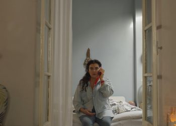 Η γη της ελιάς: Ένα πιστόλι στον κρόταφο του Αλέξη