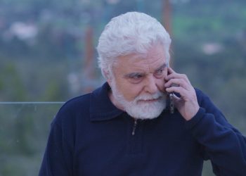 Η γη της ελιάς: Ένα πιστόλι στον κρόταφο του Αλέξη