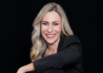 Η Δρ. Νάνσυ Μαλλέρου από το Α ως το Ω: “Η ζωή όπως την κοιτάς, σε κοιτάει”