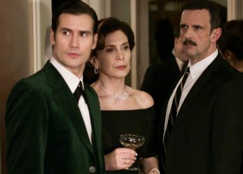 Άγριες Μέλισσες: Απρόσμενη τροπή στη δεξίωση των Σεβαστών