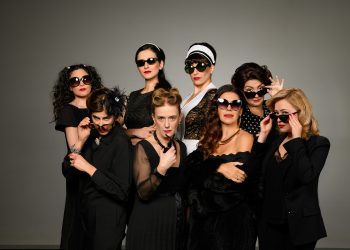 Κερδίστε προσκλήσεις για τις “8 γυναίκες”