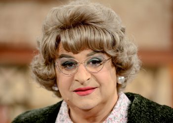 Super Mammy: Καρέ καρέ το πρώτο επεισόδιο