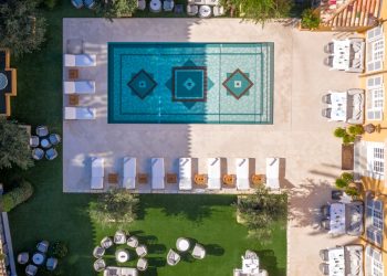 H Cookoovaya στο Saint-Tropez