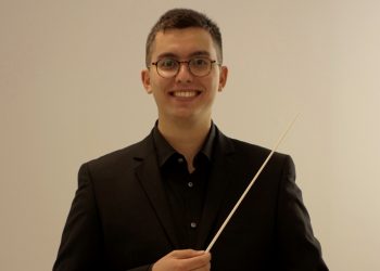 O μαέστρος Μιχάλης Τραχαλιός απαντά σε 10+1 ερωτήσεις