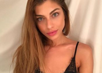 Η γη της ελιάς: Η Ευτυχία τρομοκρατείται με το τεστ εγκυμοσύνης