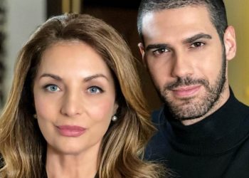 H γη της ελιάς: Ο Δημήτρης εκβιάζει την Αθηνά