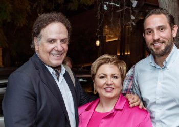 Λαμπερό Office Warming Party στο Κολωνάκι