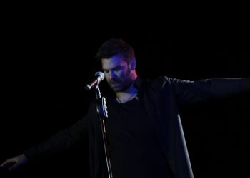 Μάγεψε ο Γιώργος Σαμπάνης στην έναρξη της περιοδείας του