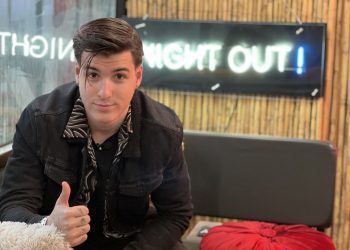 O Στέφανος Πιτσίνιαγκας  στο «Night Out»