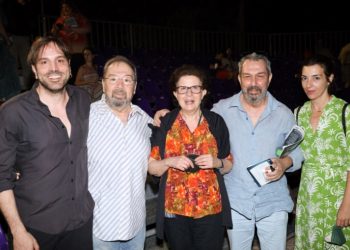 Επίσημη πρεμιέρα για το “Passport”