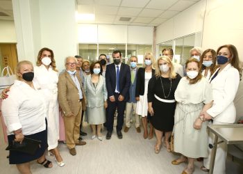 Πρόσωπα και πράγματα να δουν τα μάτια σας