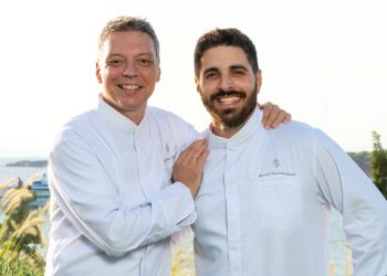Ένα δυναμικό ελληνικό δίδυμο στο Four Seasons Astir Palace Hotel Athens