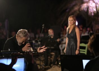 Σταύρος Ξαρχάκος & Ηρώ Σαΐα: Μαγική συναυλία στη Μονή Τοπλού