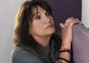 Η γη της ελιάς: Η Αθηνά γνωρίζει την Βαγγελιώ