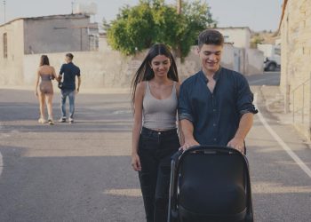 Η γη της ελιάς: Η Μυρτάλλη έχει δίλημμα