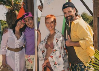 “Καλιφόρνια Ντρίμιν 2, 20 χρόνια μετά” στο «Από Μηχανής» Θέατρο