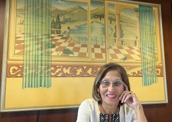 H Γιαννούλα Καρύμπαλη- Τσίπτσιου απαντά σε 10+1 ερωτήσεις