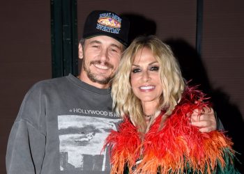 Άννα Βίσση – James Franco: Καρέ καρέ η συνάντησή τους στο Άλσος