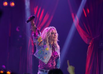 Πρεμιέρα για την Άννα Βίσση στο «Barbarella Live» στη Θεσσαλονίκη