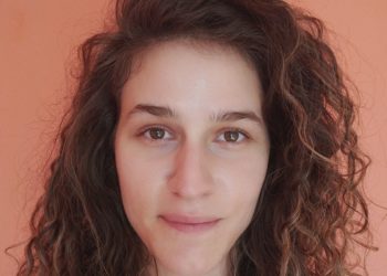 Η Χρύσα Κοτταράκου από το Α ως το Ω: “Ποια καριέρα; Οι περισσότεροι απλώς εργαζόμαστε”