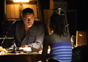 Αυτή η νύχτα μένει: Ο Στρατής εμφανίζεται στο δημαρχείο κι όλα γίνονται κόκκινα