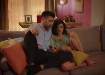 Μαίρη, Μαίρη, Μαίρη: Ανάμεσα σε δύο άντρες