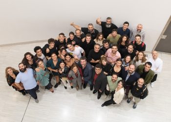 Ο Μπαμπάς ο Πόλεμος: Ενθουσιώδης πρεμιέρα στη Μονή Λαζαριστών