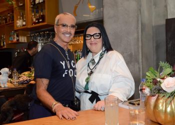 Πρόσωπα και πράγματα να δουν τα μάτια σας