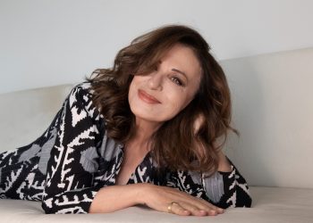 Χάρις Αλεξίου – «Ο άνθρωπος του Κάβου» (Reworks 2022)