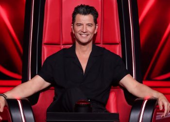 The Voice of Greece: Εξωπραγματικές φωνές και μια τρελόφουσκα που τρέλανε τον Σάκη