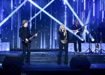 «Family Game» με τον Μάρκο Σεφερλή και την Έλενα Τσαβαλιά