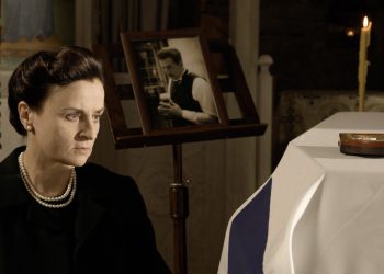 Φλόγα και άνεμος: Η κηδεία του Παπανδρέου