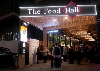 Eγκαίνια για το νέο 24ωρο στέκι “The Food hall”