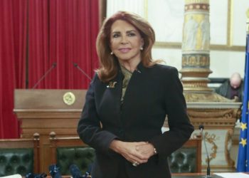 Μιμή Ντενίση: Βράβευση από την Ακαδημία Αθηνών