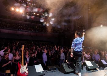 Οι Οnirama ξεσήκωσαν το Παλλάς