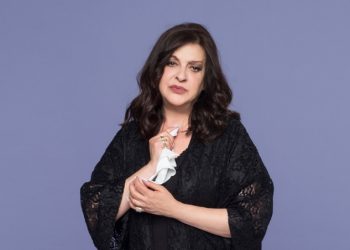 Η Τζόυς Ευείδη από το Α ως το Ω: ” Χιούμορ δεν έχω”