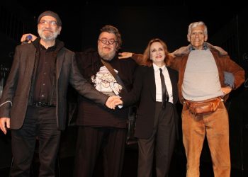 Δεσποινίς Μαργαρίτα: Επίσημη πρεμιέρα με φίλους για την Κατερίνα Μαραγκού