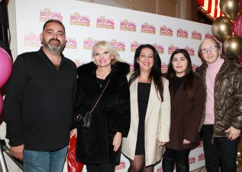 Λαχταριστά… εγκαίνια για το “Royal Donuts” στη Θεσσαλονίκη