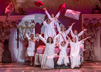 Γιορτές με τη “Μελωδία της ευτυχίας” θέατρο του Κολλεγίου Αθηνών
