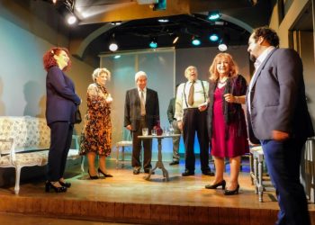 «Τα τέσσερα πόδια του τραπεζιού» στο Θέατρο Πρόβα για 2η χρονιά