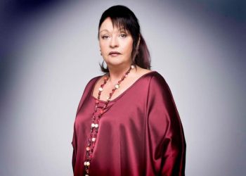 Ραδιοφωνική «Πορσελάνη» με την Μίρκα Παπακωνσταντίνου