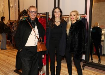 Christmas Charity Event στη Wonderland της “Moonlight boutique”