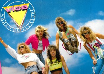 Σάκης Παπαδόπουλος:  Ο “άγνωστος” Έλληνας τραγουδιστής των Vice