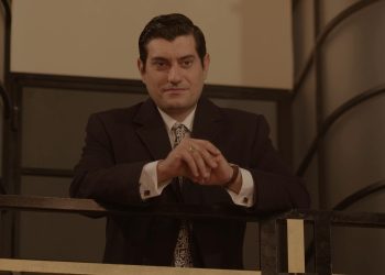 Ο Παράδεισος των κυριών: Ποιος είναι ο πραγματικός εχθρός του Ντίνου Παπακώστα;