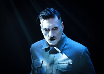 “Η άνοδος του Αρτούρο Ούι” σε σκηνοθεσία Άρη Μπινιάρη στο νέο Θέατο Αrk