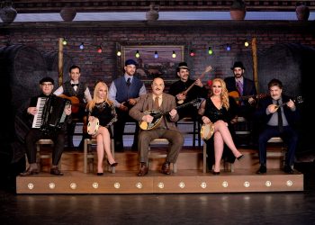 “Mε παράσυρε το ρεύμα” και ο Μάρκος Σεφερλής σε ατέλειωτο γέλιο