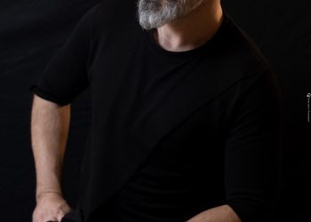 “Σκοτεινός Έρωτας” στο Δημοτικό Θέατρο Πειραιά