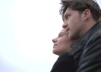 Μαύρο Ρόδο:  Η Ελισάβετ παραδέχεται τα αισθήματά της για τον Πέτρο